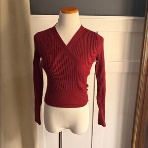 💕 Chic Burgundy V-Neck Sweater